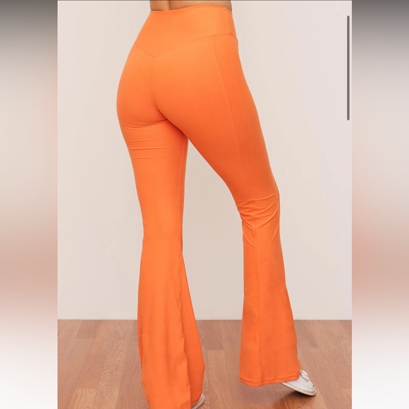 Sustainable Wolven Flared Crossover Waistband Tangerine Leggings - Picture 3 of 9